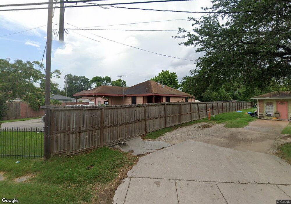 9630 W Montgomery Rd, Houston, TX 77088 - photo 1