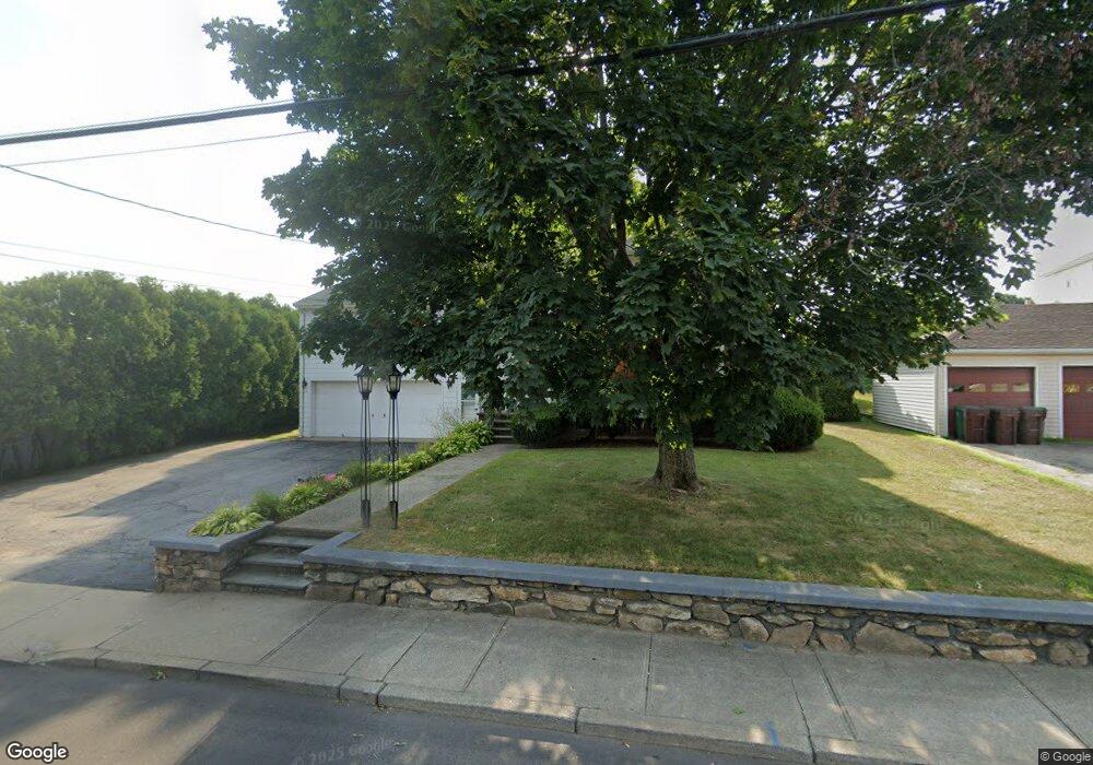 1247 Mendon Rd, Woonsocket, RI 02895 - photo 1