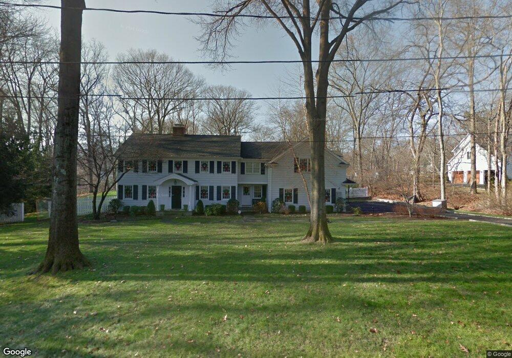 10 Point o Woods Rd S, Darien, CT 06820 - photo 1