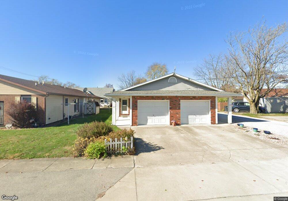 203 N Main St, Effingham, IL 62401 - photo 1