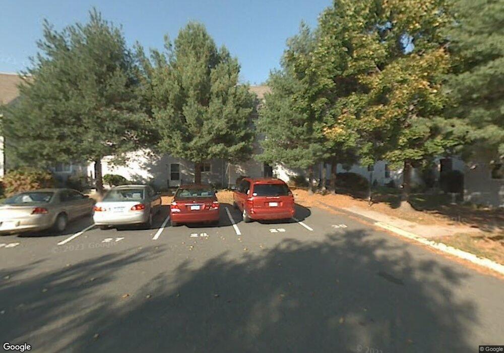 12 Shawnee Ct, Cromwell, CT 06416 - photo 1