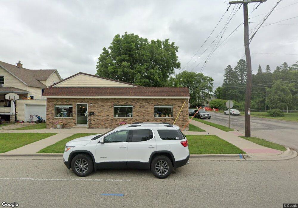 904 14th Ave, Menominee, MI 49858 - photo 1