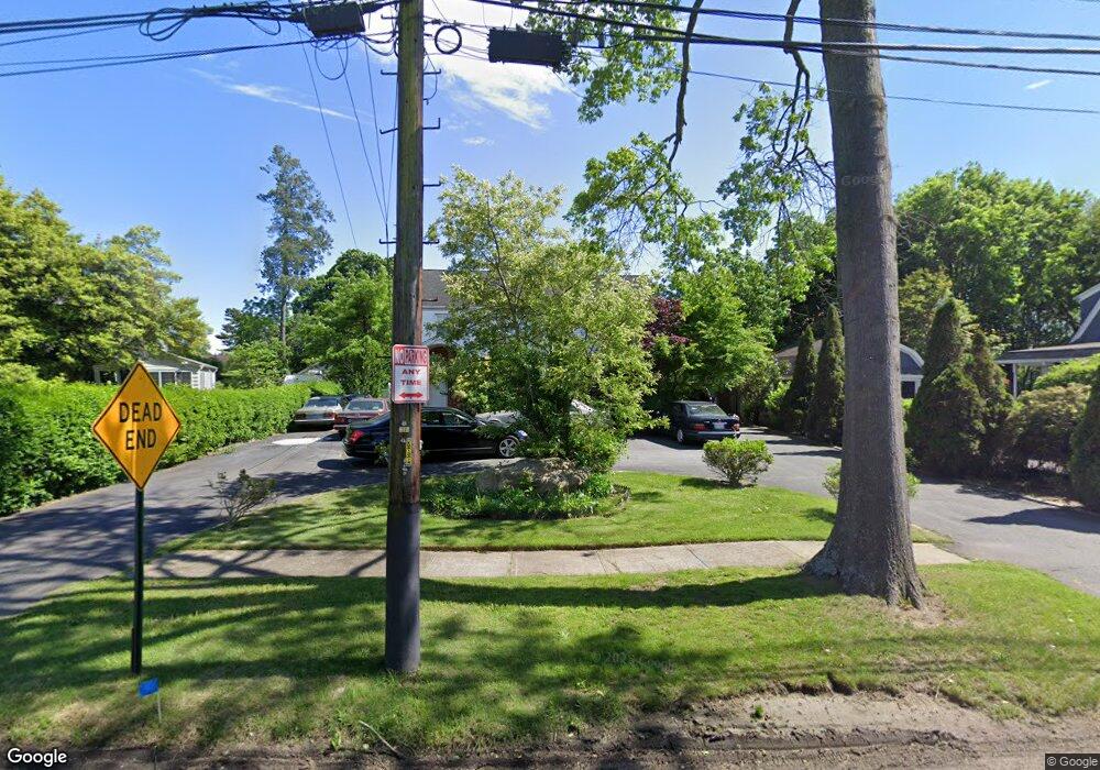 16 Cathedral Ct, Hempstead, NY 11550 - photo 1