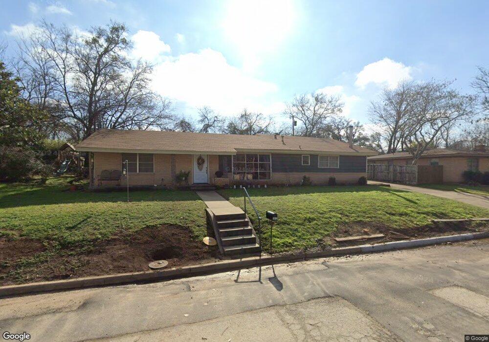 1417 W Water St, Weatherford, TX 76086 - photo 1