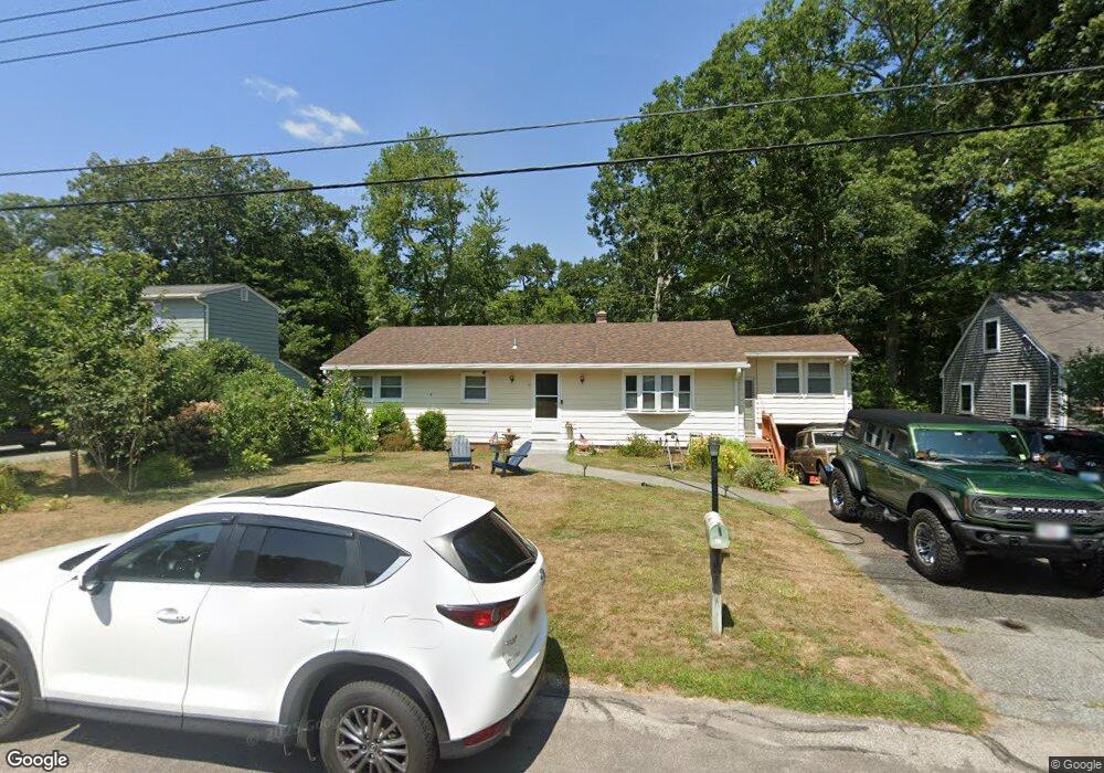 91 Greenwood Dr, Wakefield, RI 02879 - photo 1