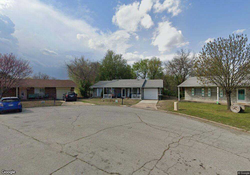 102 E Pine Ct, Skiatook, OK 74070 - photo 1