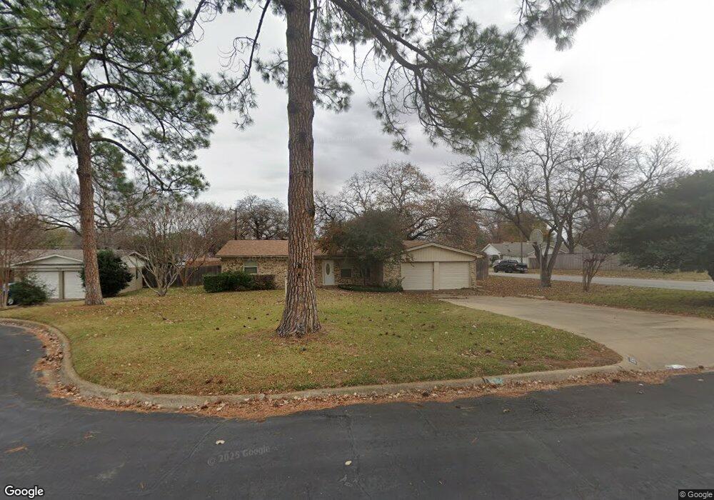 1156 Forest Oaks Ln, Hurst, TX 76053 - photo 1