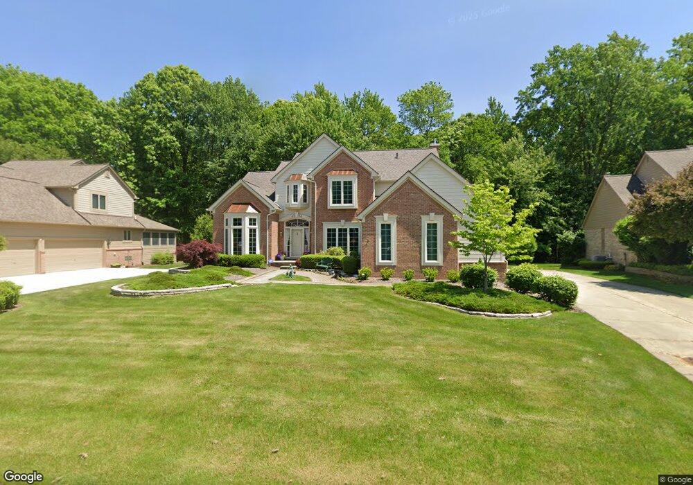 4098 Blue Heron Dr, Auburn Hills, MI 48326 - photo 1