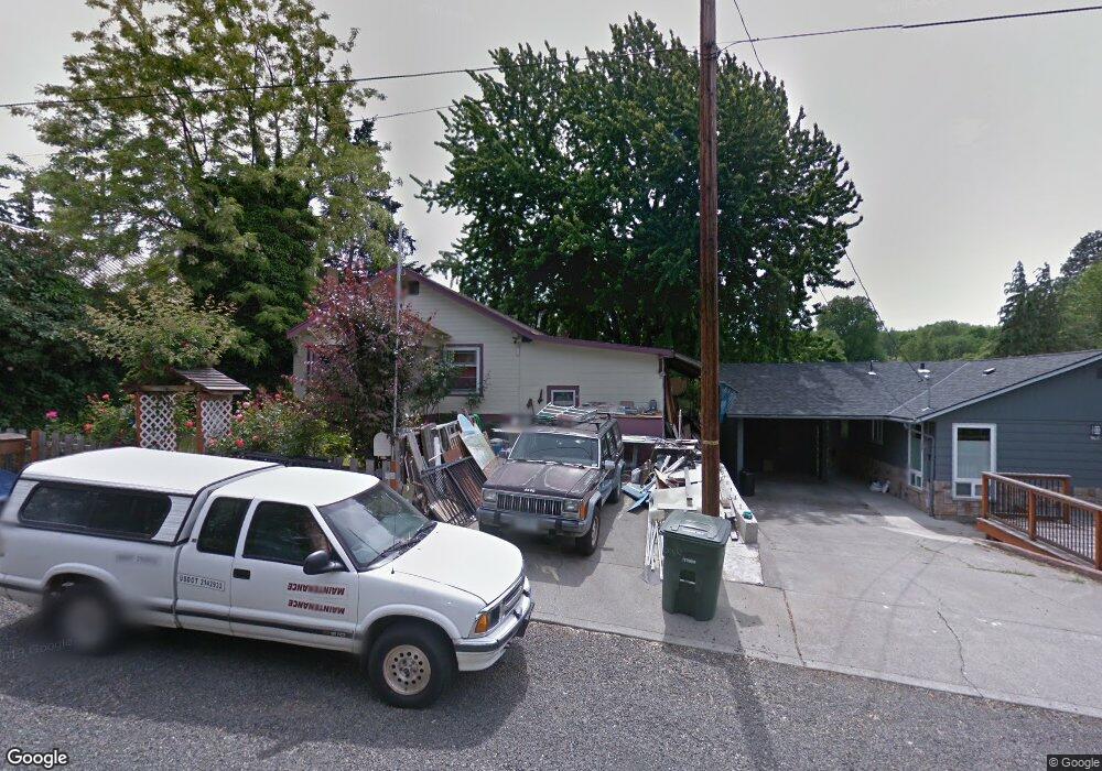 904 W 13th St, the Dalles, OR 97058 - photo 1