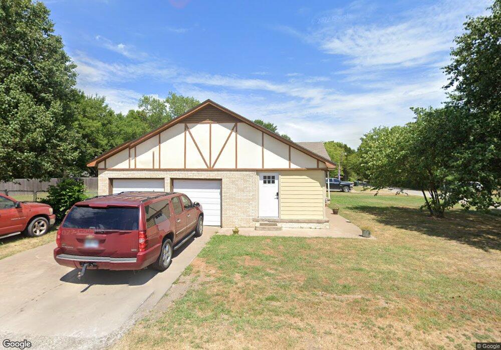 420 W 6th St, Skiatook, OK 74070 - photo 1