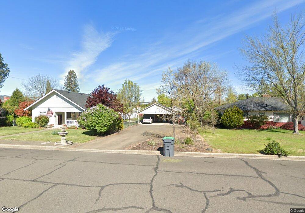 615 Alder St, Central Point, OR 97502 - photo 1