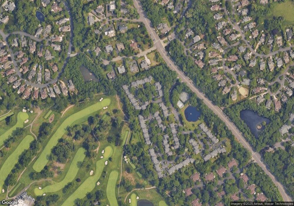 59 Fairway Cir N, Manhasset, NY 11030 - photo 1