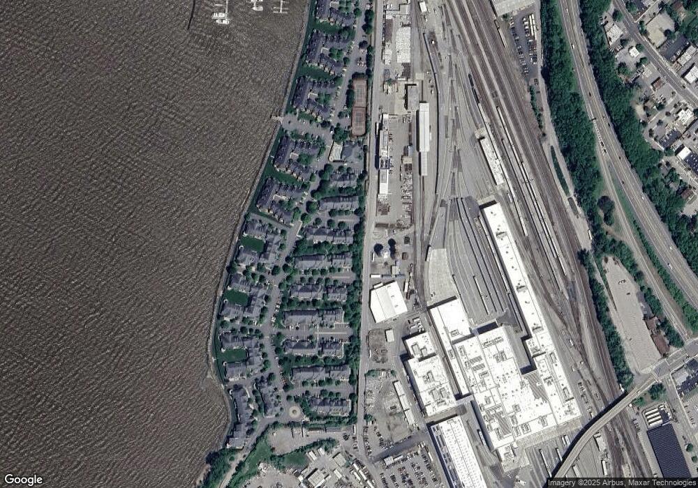 1810 Half Moon Bay Dr unit 1810, Croton On Hudson, NY 10520 - photo 1