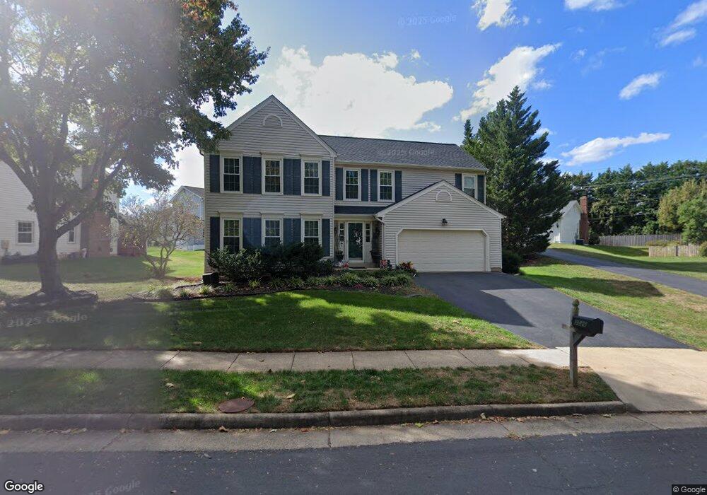 3526 Honey Locust Ct, Fairfax, VA 22033 - photo 1