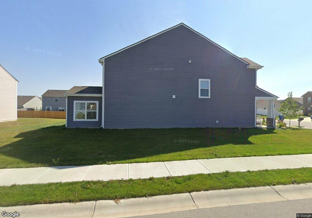 1457 Silver Pine Ln, Sheridan, IN 46069 - photo 1