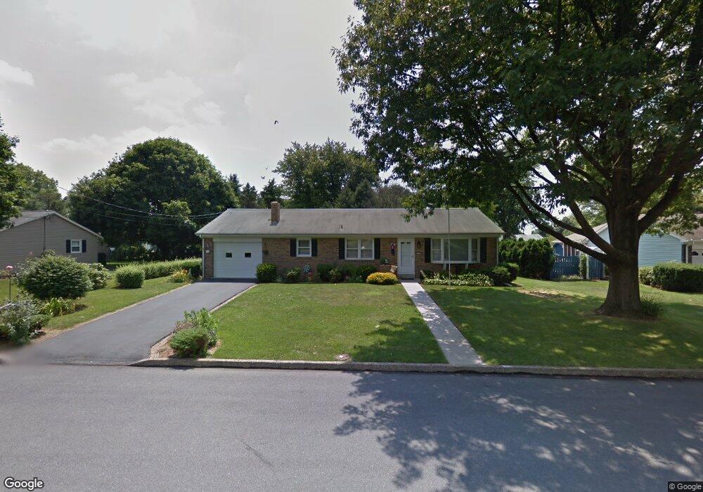 1327 S Prince St, Palmyra, PA 17078 - photo 1