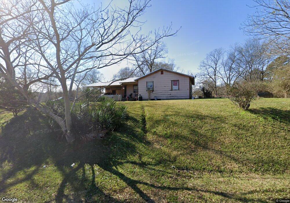 2002 Monticello St, Hazlehurst, MS 39083 - photo 1