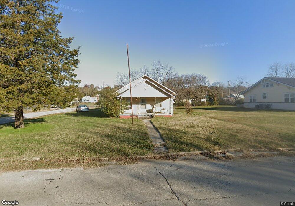 1112 W Gentry St unit 1, Henryetta, OK 74437 - photo 1