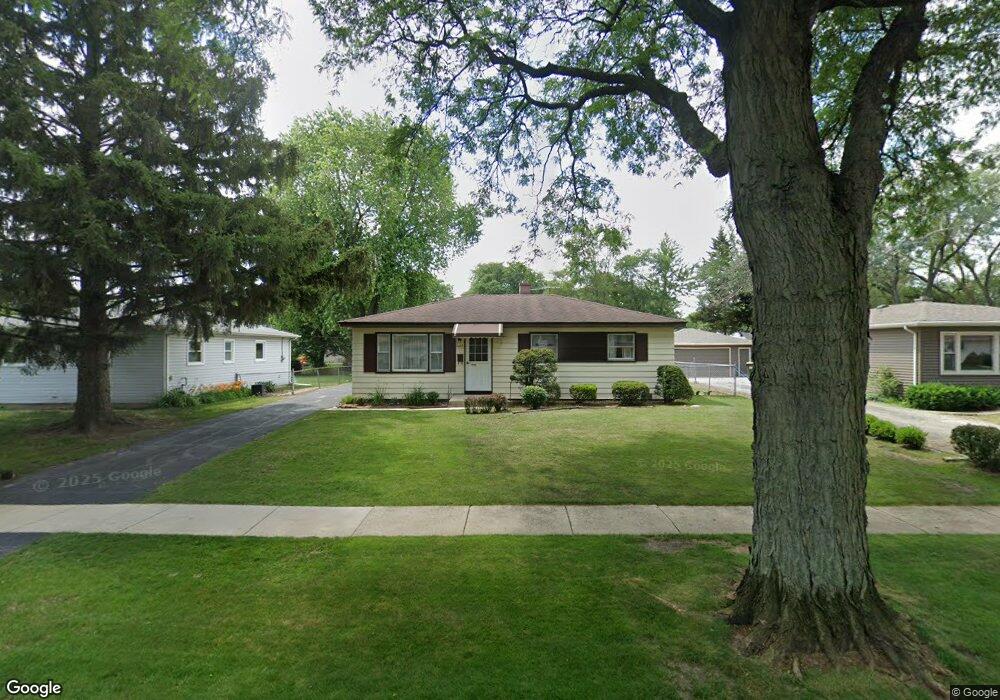 2405 Maple Ln, Rolling Meadows, IL 60008 - photo 1