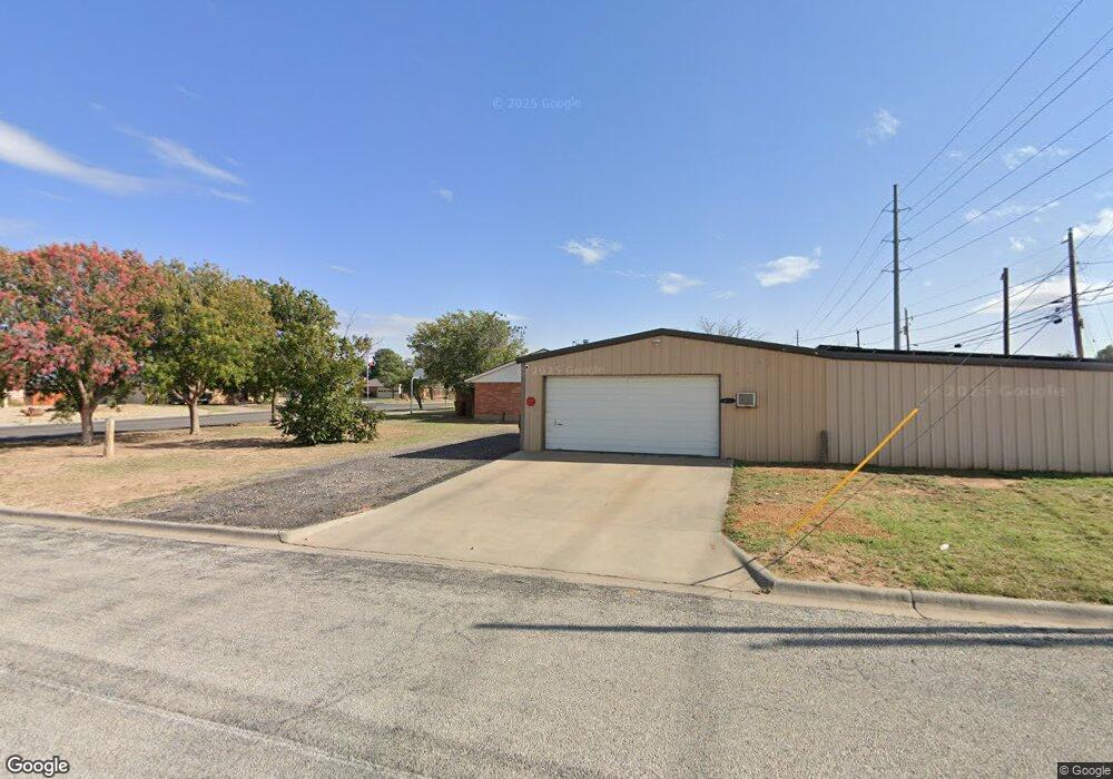 802 Baylor Blvd, Big Spring, TX 79720 - photo 1