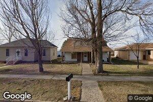 401 2nd St N, Hettinger, ND 58639