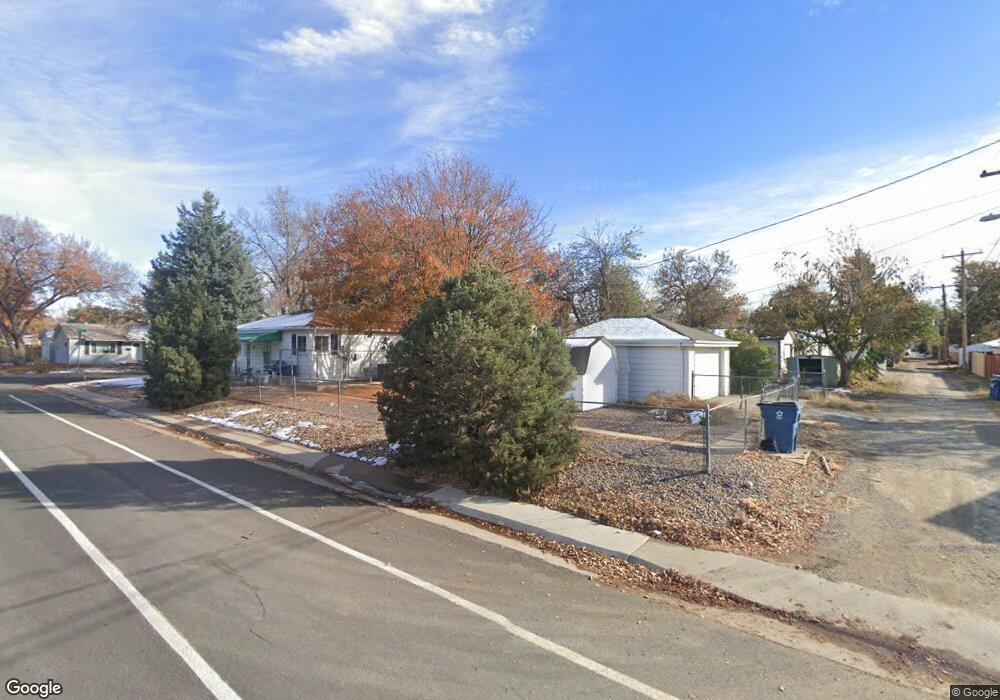 2281 Macon St, Aurora, CO 80010 - photo 1