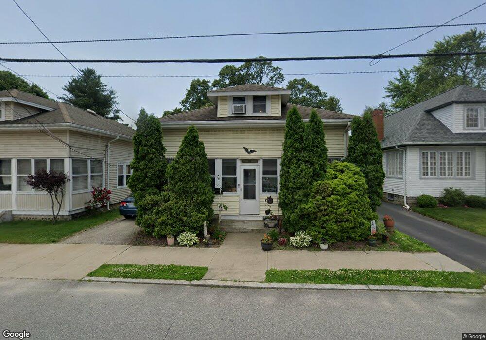 26 Lexington Ave, Cranston, RI 02910 - photo 1