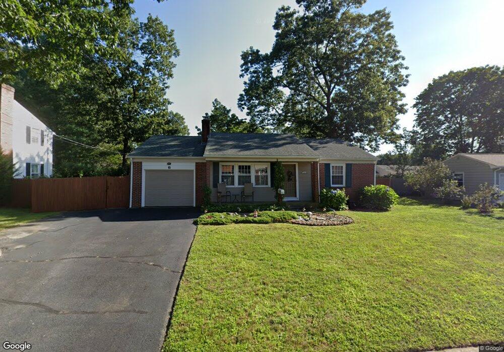 15 Circle Dr, Riverside, RI 02915 - photo 1