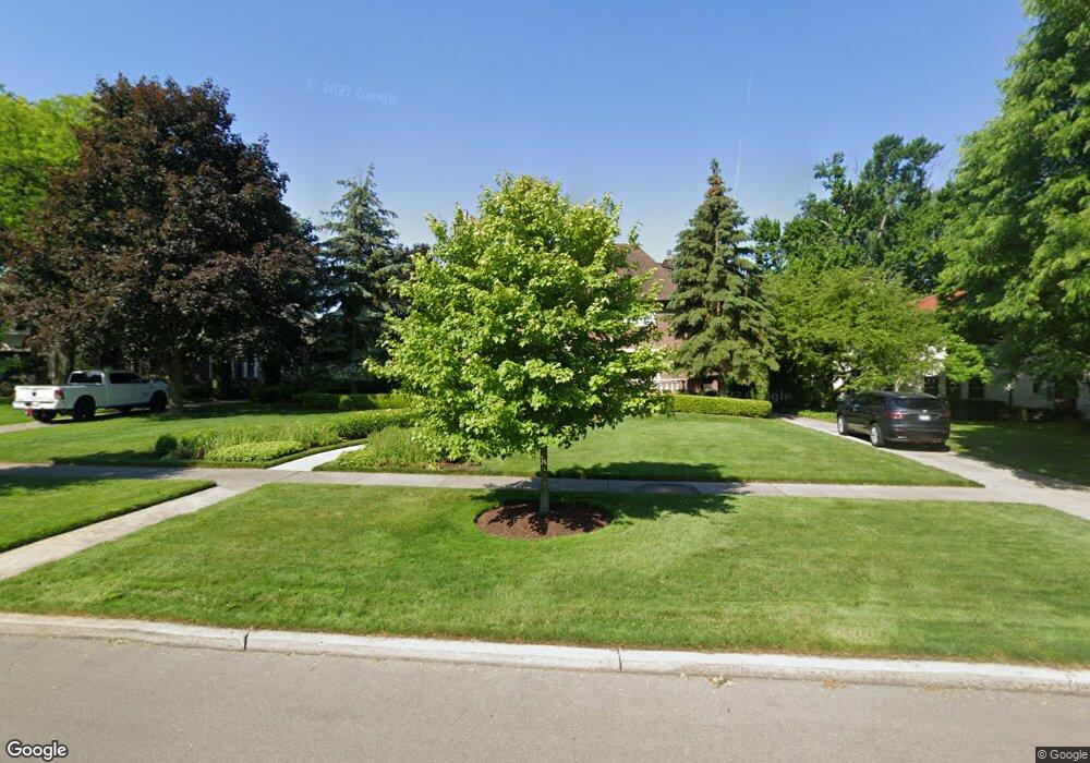 1033 Devonshire Rd, Grosse Pointe Park, MI 48230 - photo 1
