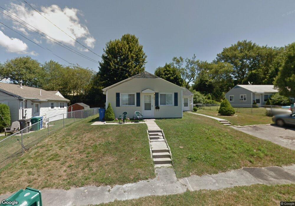 24 Ludlow Rd, Middletown, RI 02842 - photo 1