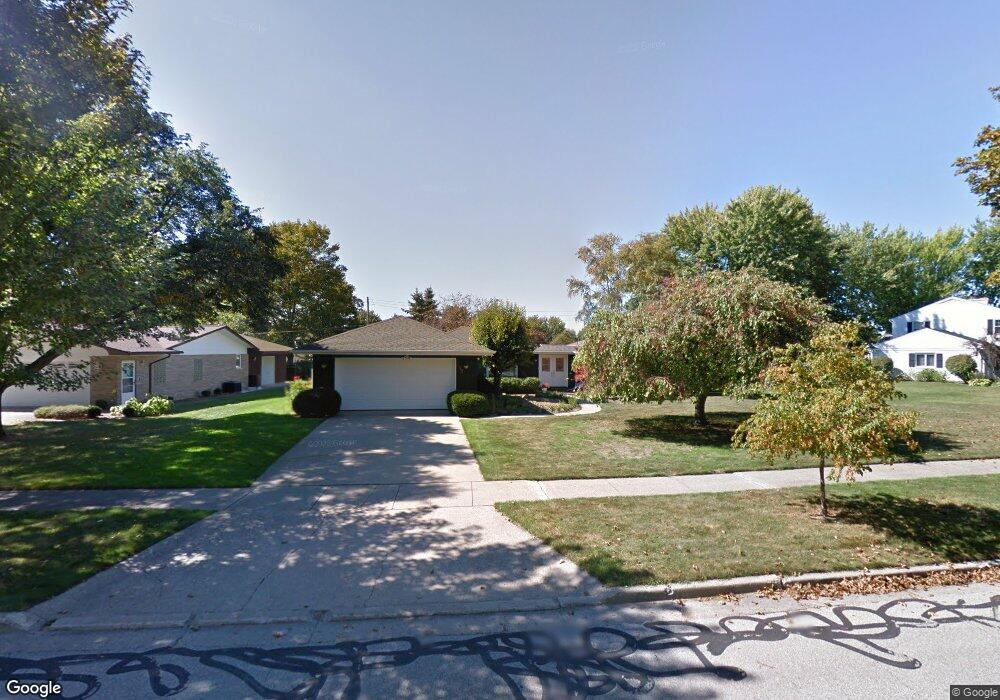 432 Mary Ln, Frankenmuth, MI 48734 - photo 1