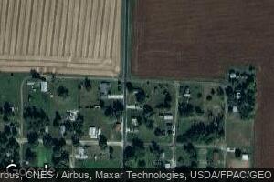 557 130th St, Avon, IL 61415