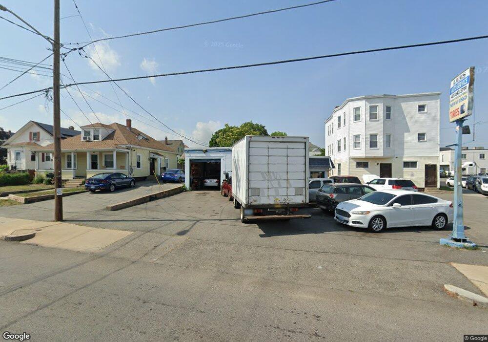 611 Weeden St, Pawtucket, RI 02860 - photo 1