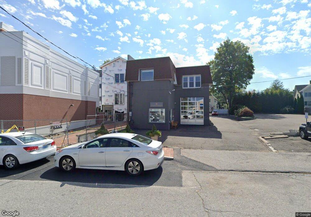 21 Vitti St unit 303, New Canaan, CT 06840 - photo 1