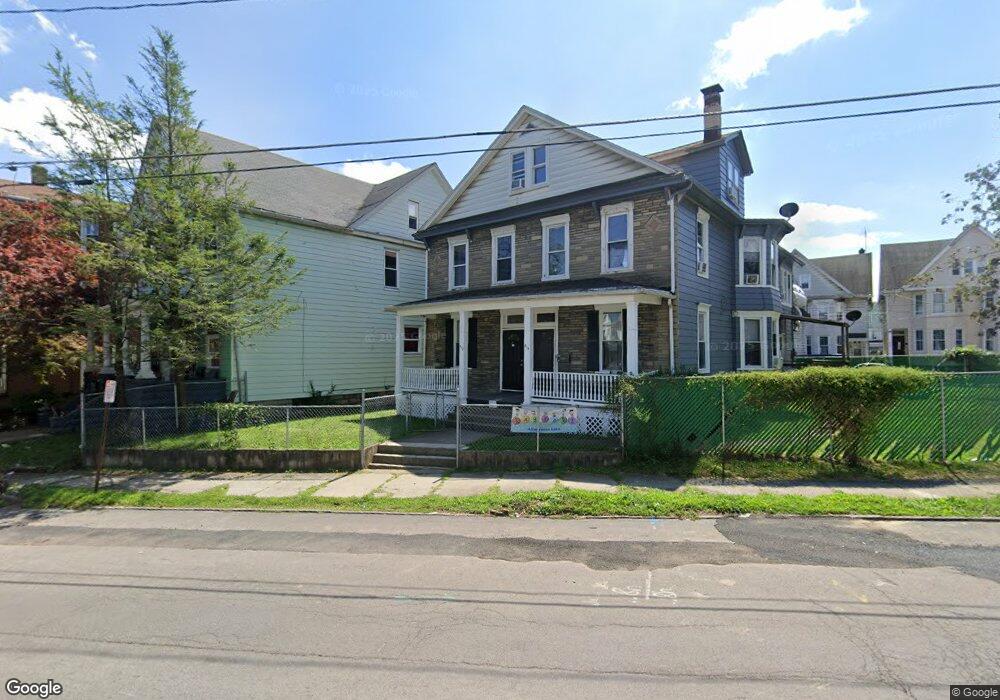 512 W Diamond Ave, Hazleton, PA 18201 - photo 1