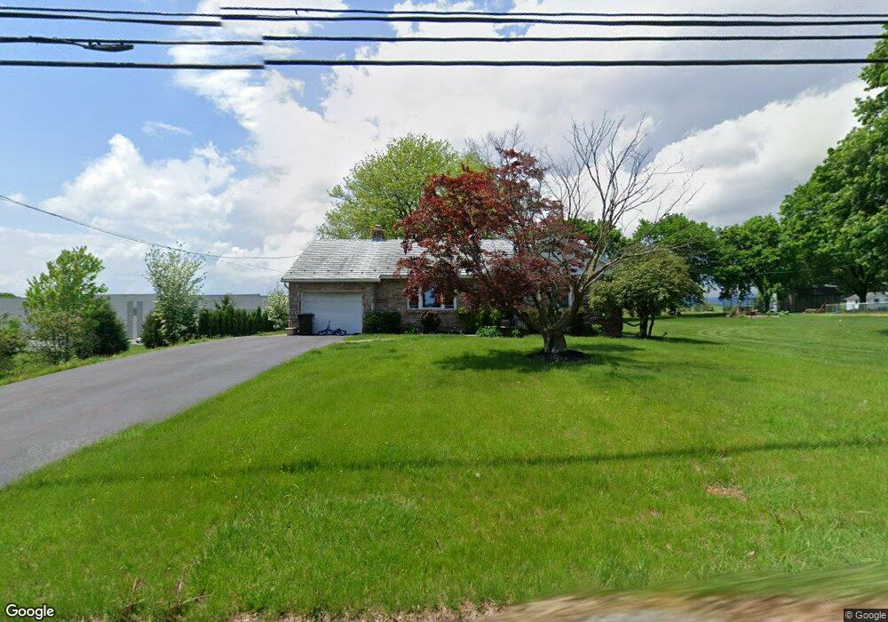 1526 Main St, Shoemakersville, PA 19555 - photo 1