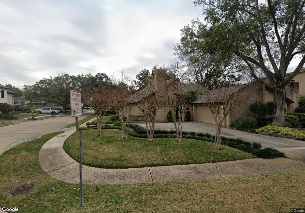 10303 Olympia Dr, Houston, TX 77042 - photo 1