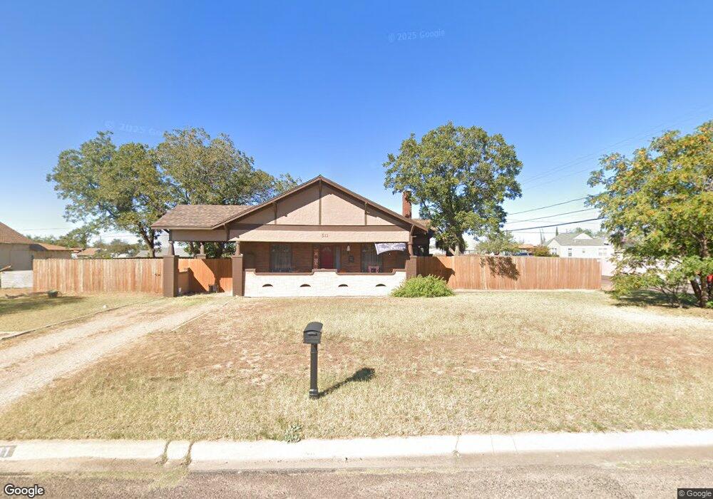 511 E 15th St, Big Spring, TX 79720 - photo 1