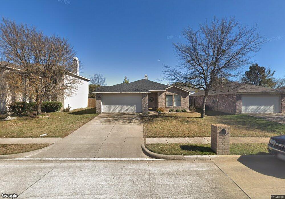 8201 Winding Stream Ln, Denton, TX 76210 - photo 1