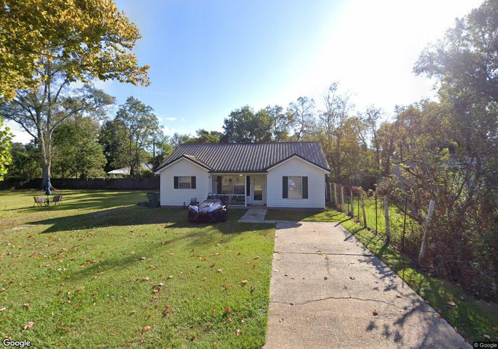 638 Bennett St, Picayune, MS 39466 - photo 1