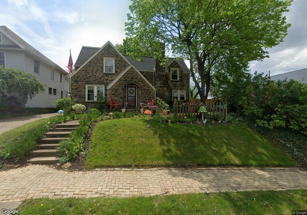 871 Walnut St, Coshocton, OH 43812 - photo 1