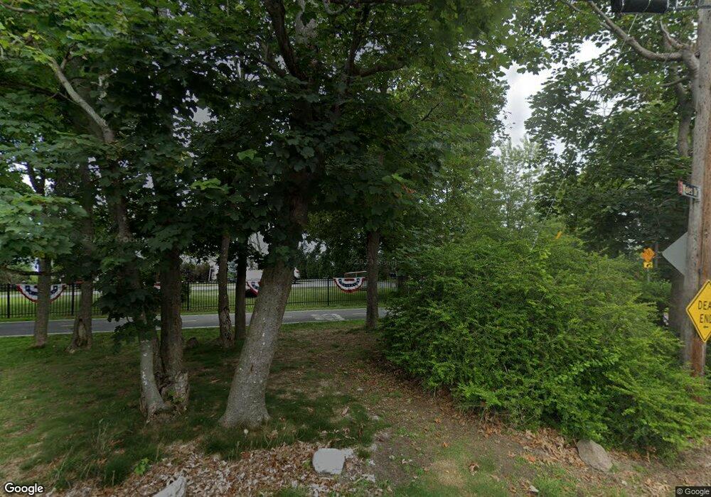 2 Peck Rock Rd, Bristol, RI 02809 - photo 1