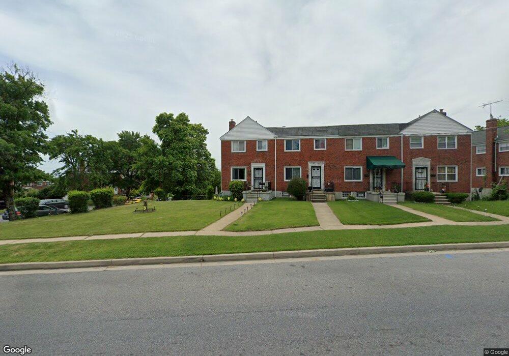 7702 Hillsway Ave, Parkville, MD 21234 - photo 1