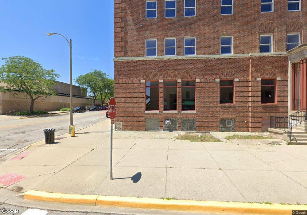 202 N County St unit P4, Waukegan, IL 60085 - photo 1