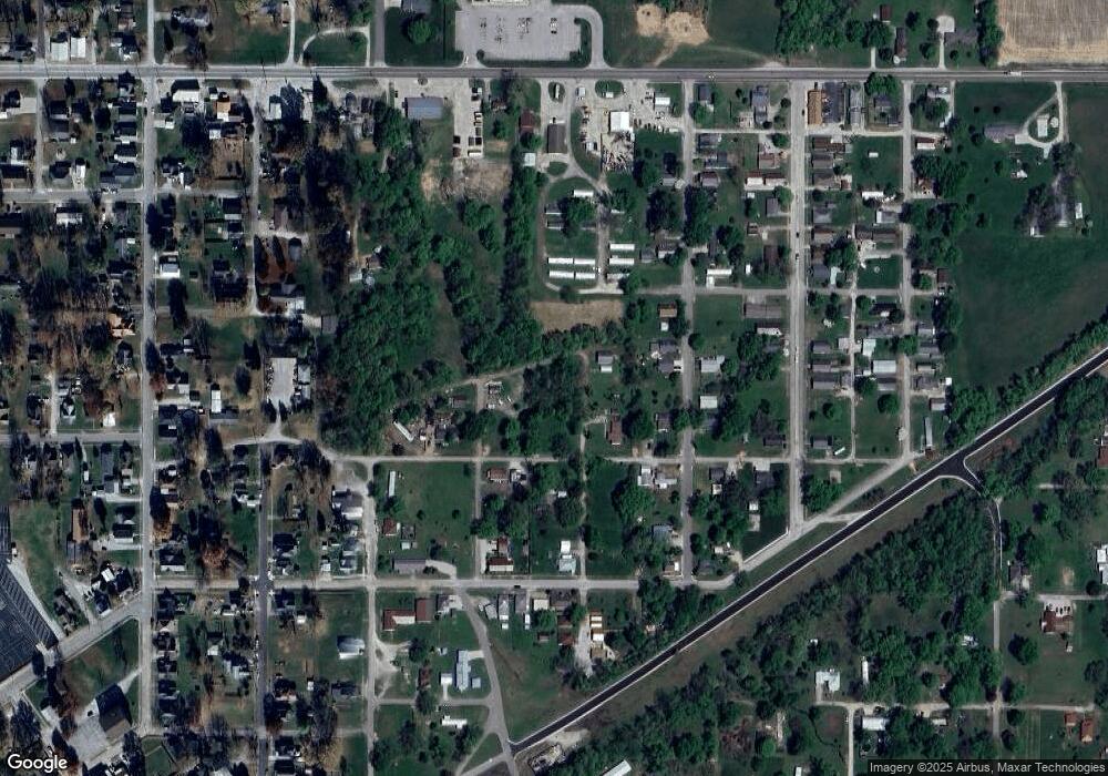 713 Vaught St, Bicknell, IN 47512 - photo 1