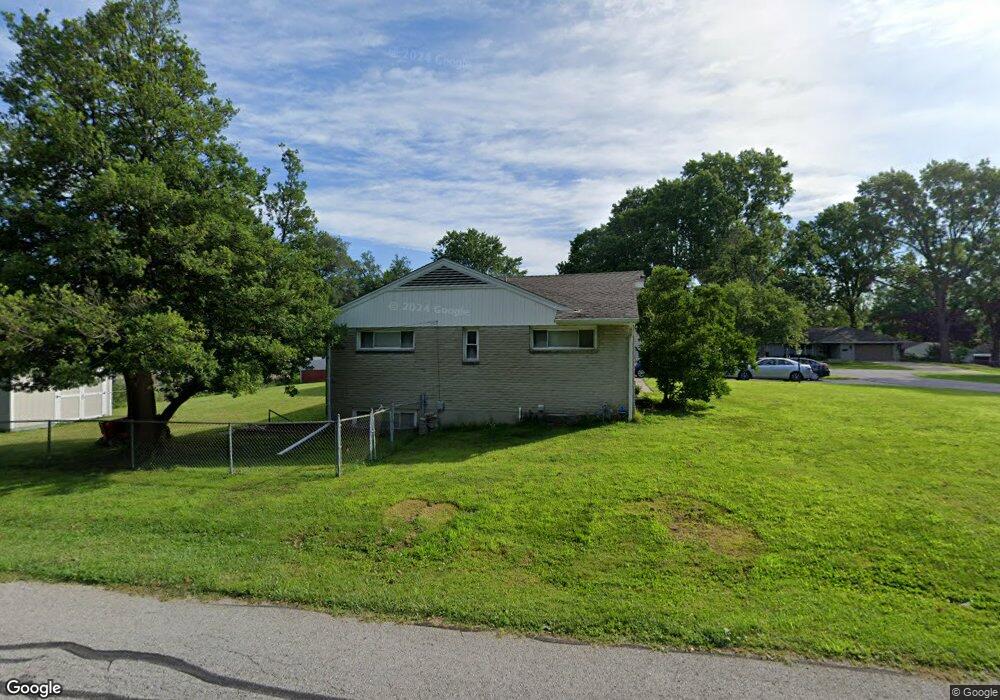 11216 Lecluyse Dr, Shawnee, KS 66203 - photo 1