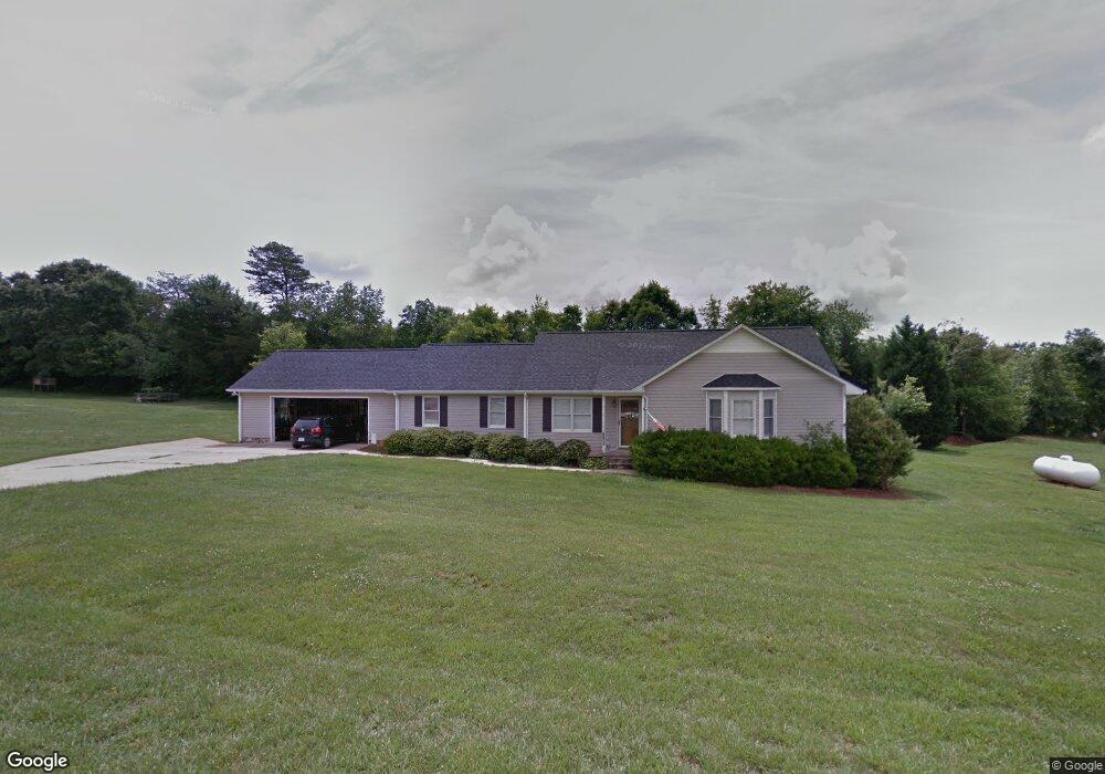 2120 Oklahoma Ct, Lincolnton, NC 28092 - photo 1