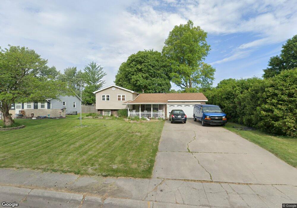 502 N Williams St, Nappanee, IN 46550 - photo 1