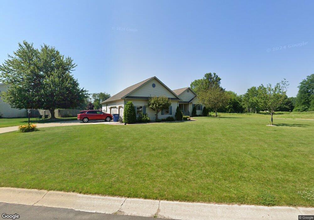 1712 N Crest View Dr, La Porte, IN 46350 - photo 1