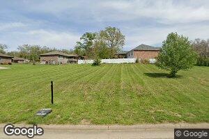 1613 Pleasant Valley Dr, Jefferson City, MO 65109